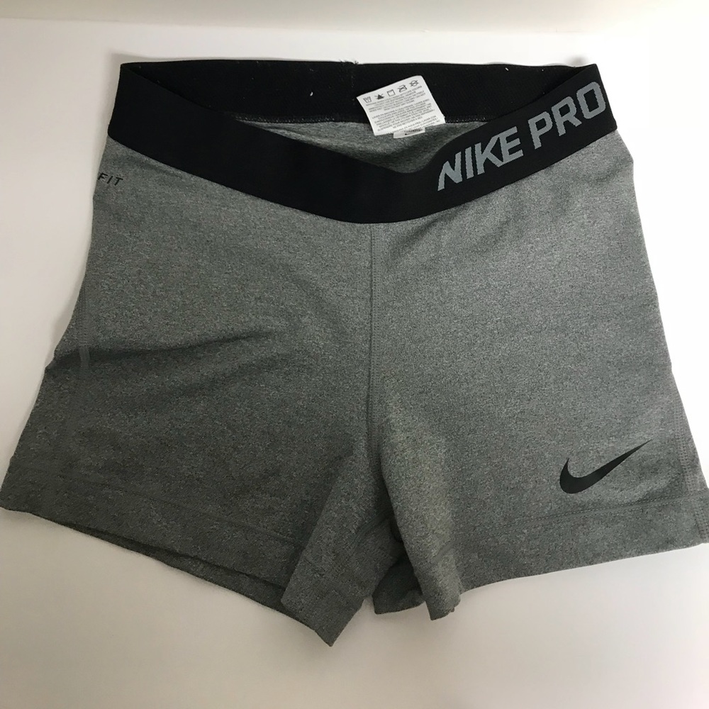 Nike Pro